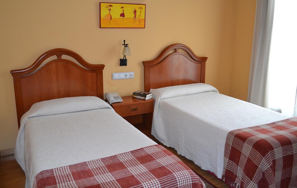 לאון Hostal Quevedo חדר תמונה