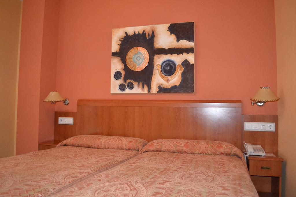לאון Hostal Quevedo חדר תמונה