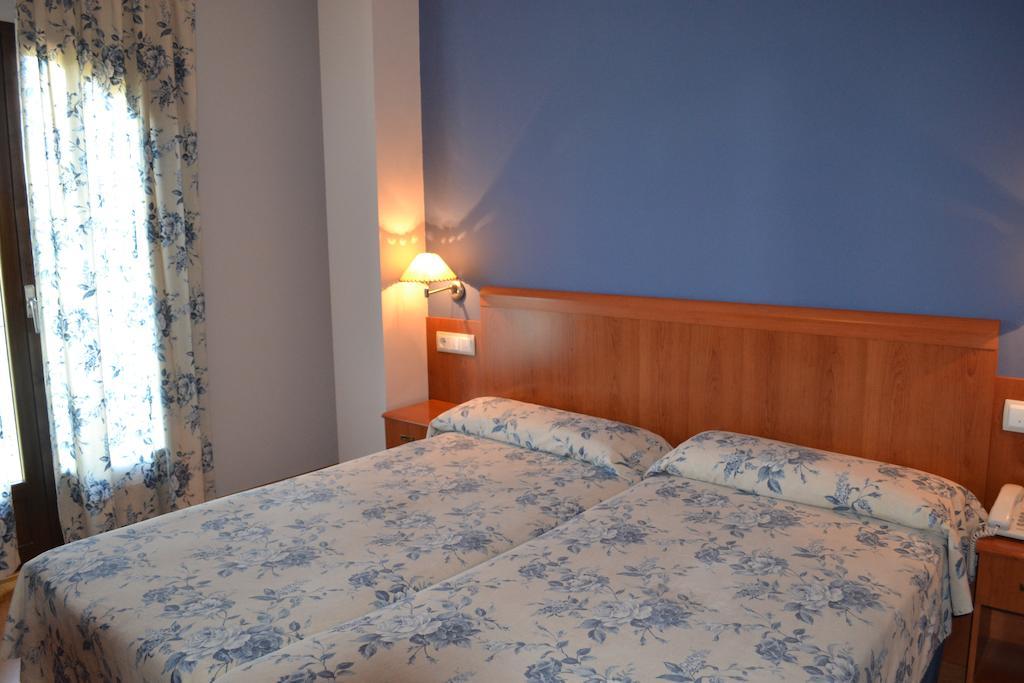 לאון Hostal Quevedo חדר תמונה