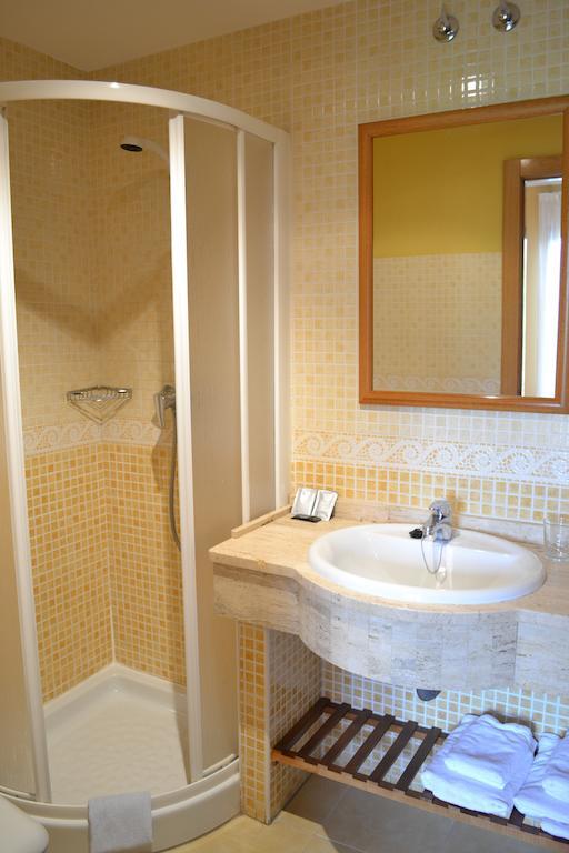 לאון Hostal Quevedo חדר תמונה